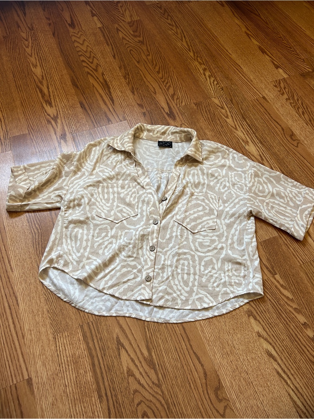 Milk and honey Neutral Print Button-Front Top